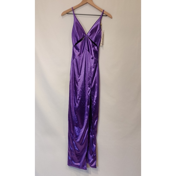 Elegant Purple Maxi Dress - Picture 1 of 13